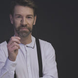 Viedeo mit Mann der Gemini Sonnenbrille von Hyoreader trägt