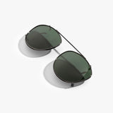 Hypreader Aries Sunclip Sonnenbrille in Schwarz mit grün getönten Gläsern – praktische Clip-on-Funktion für stilvollen Sonnenschutz im Alltag und unterwegs.
