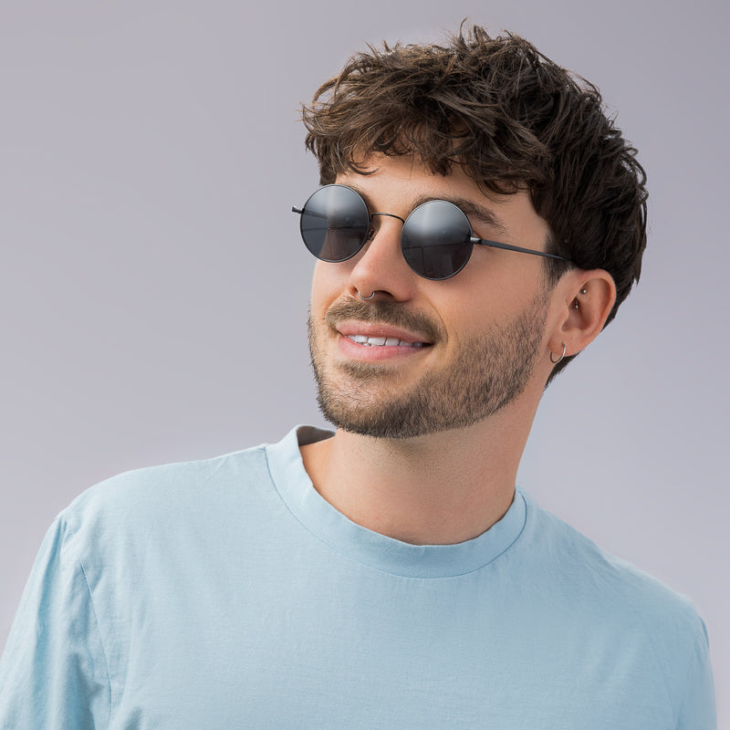 Vela - runde Sonnenbrille mit grauem Glas | Schwarz-Grau