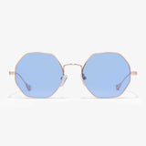 Vorderansicht der Hypreader Sonnenbrille Aquila – achteckige blaue Gläser und filigranes goldfarbenes Metallgestell
