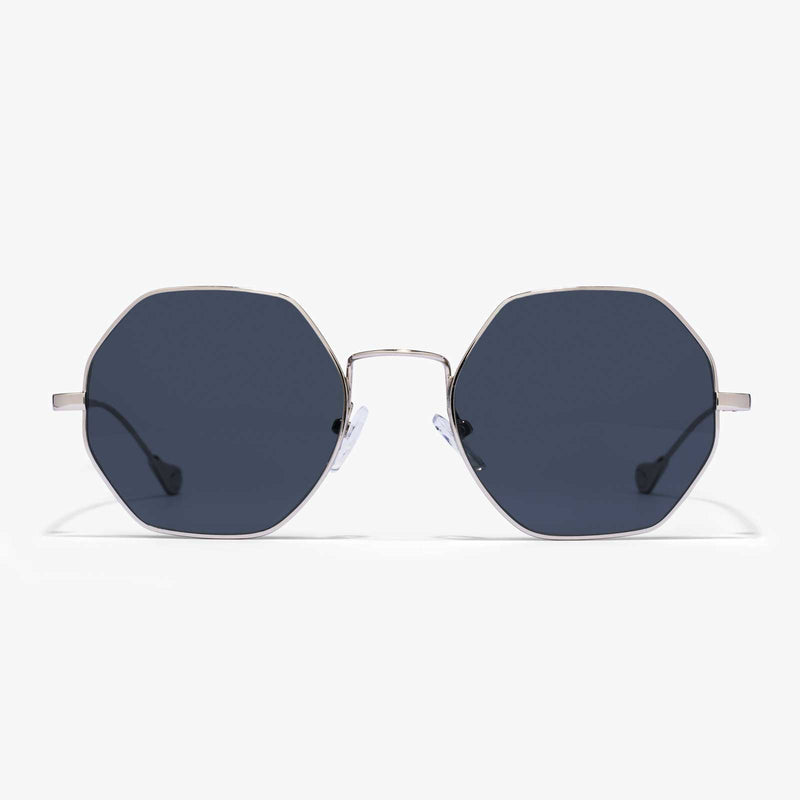 Hypreader Sonnenbrille Aquila in Silber mit grau Gläsern – elegante, achteckige Sonnenbrille mit filigranem Metallrahmen, modernes Design für Damen und Herren in Frontansicht
