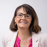 Frau mit Hypreader Brille Leo Braun  Brille – natürlich und freundlich